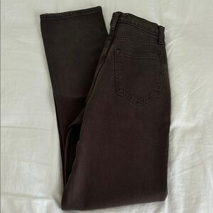 Abercrombie & Fitch The 90s Straight Ultra High Rise Jean. Brown